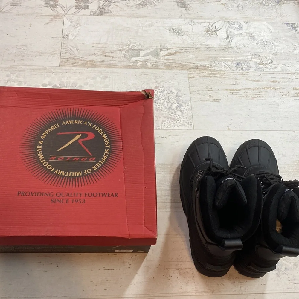 Rothco Venturer Black Cold Weather Hiking Boots